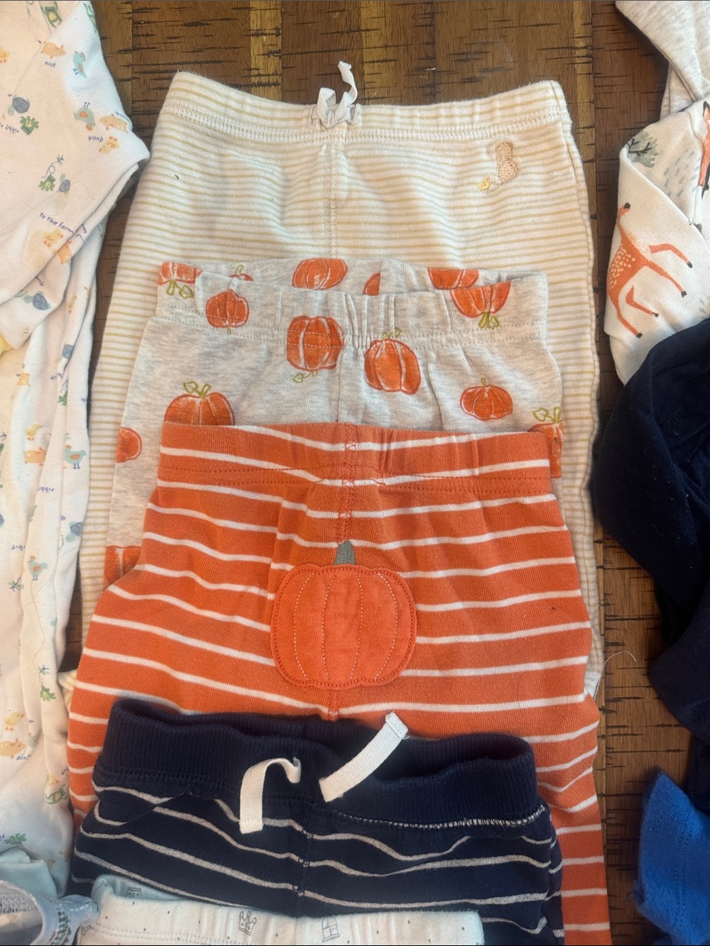 25 pieces Assorted Bottoms onesies one pieces pants short long sleeve - Picture 7 of 9